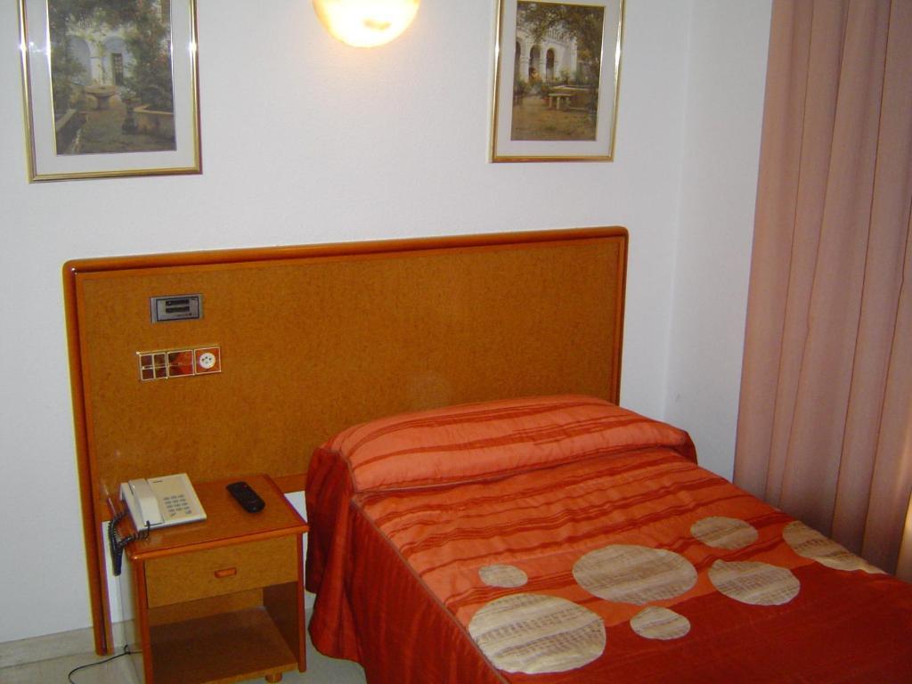 Hotel Lazaro Calamocha Bilik gambar